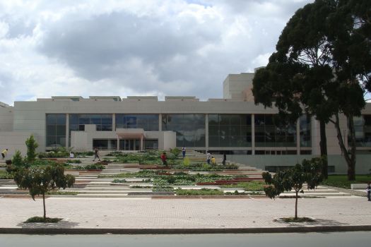 Centro Cultural y Biblioteca Pública Julio Mario Santo Domingo