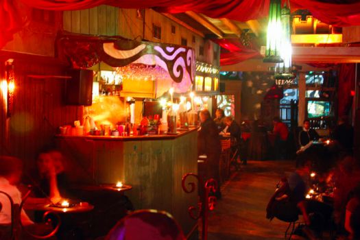 Club 33. Madrid - lesbian bar / LGBT bar in Madrid - TravelGay - Travel Gay