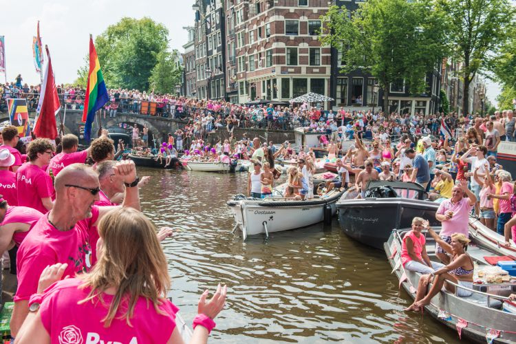 Gay courters amsterdam