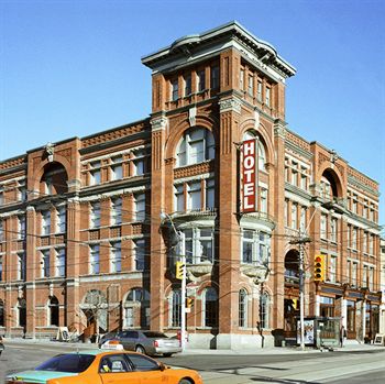Gladstone Hotel